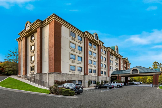 Holiday Inn Express Branson-Green Mountain Drive in Branson, Missouri.