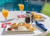 Breakfast is available at the hotel restaurant. Fee applies.