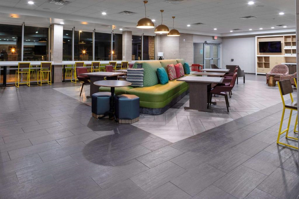 Hotel dining area.