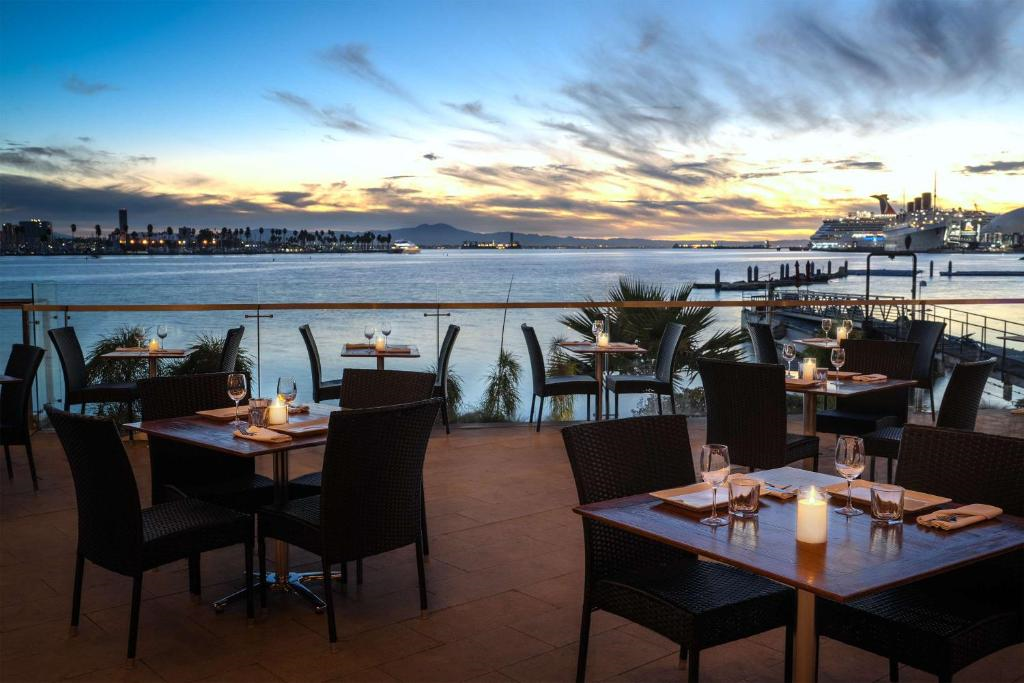 Scenic bayfront restaurant for a relaxing dining experience.