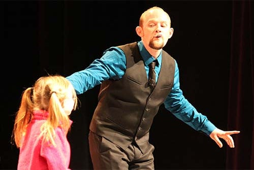 Mentalist Erik Dobell