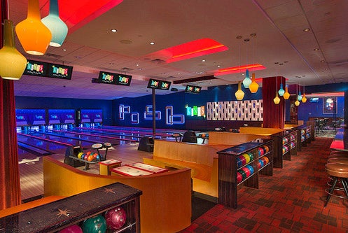 Kings' Main Lanes - Kings Dining & Entertainment in Orlando, FL