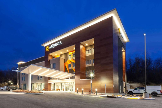 A warm welcome awaits at La Quinta Inn & Suites by Wyndham Middletown.