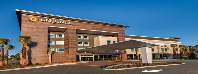 La Quinta Inn & Suites by Wyndham Orlando IDrive Theme Parks in Orlando, Florida