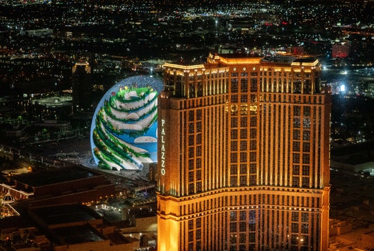 Las Vegas Strip Highlights Night Flight With Hotel Transfers