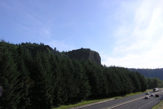 Multnomah Falls & Columbia River Gorge Tour