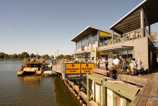 Old Town Alexandria in a Day with Round Trip Ferry Cruise in Washington, District of Columbia