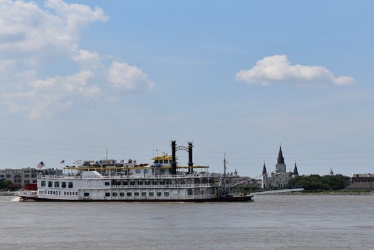 Enjoy the sights and sounds of the Mighty Mississippi River along the way such as Jackson Square and the St. Louis Cathedral.