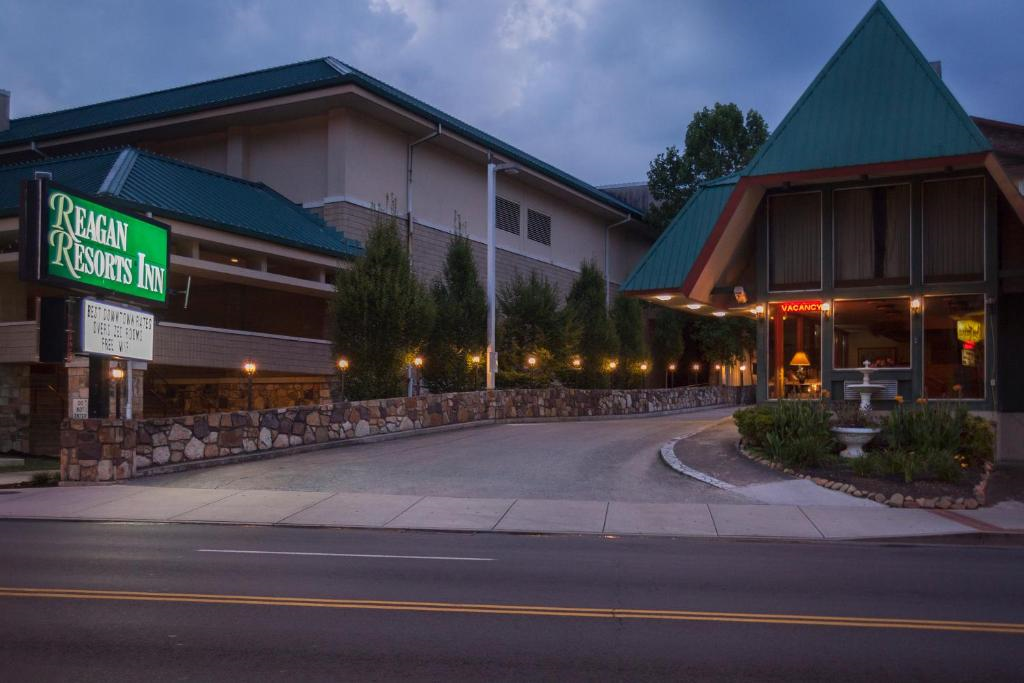 The hotel driveway offers convenient access for arrivals and departures.