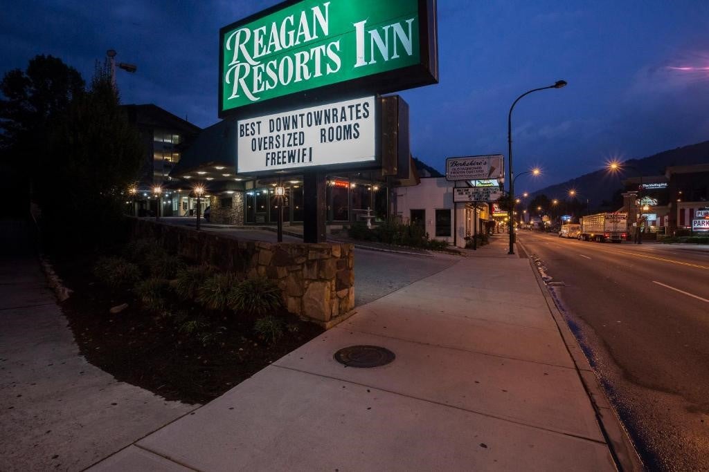Reagan Resorts Inn, TN