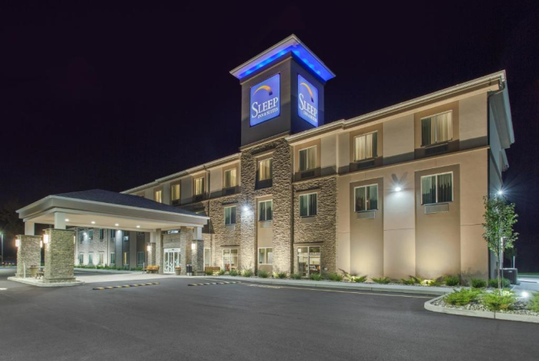 Exterior at Sleep Inn & Suites Monroe - Woodbury, NY.