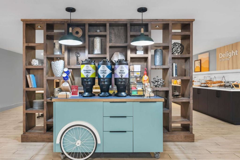 Sip a coffee of your choice at the breakfast coffee station.