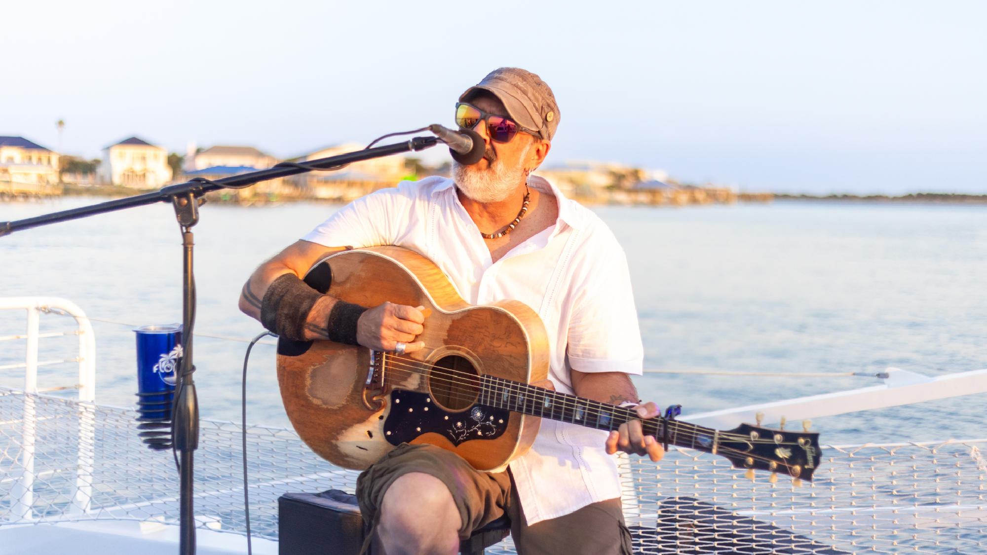Relaxing acoustic sets paired with stunning waterfront views.