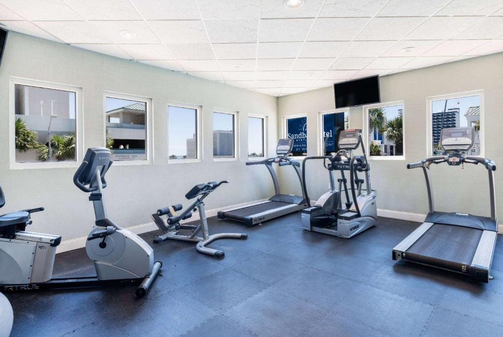 Keep up your routine with the cardio equipment.