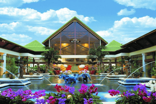 Universal's Loews Royal Pacific Resort - Exterior.