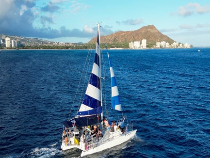 Waikiki Sailing & Turtle Snorkel Tour in Honolulu, Hawaii