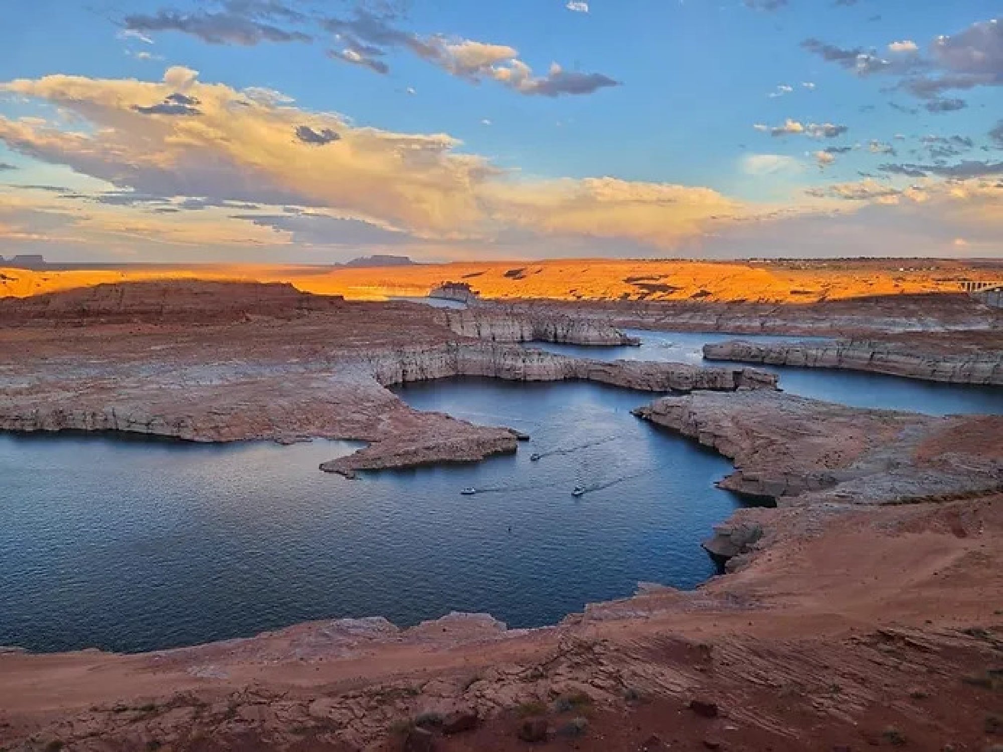 Sunset view at Lake Powell