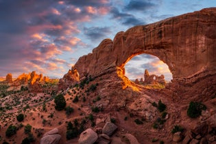 Arches National Park Sunset Discovery Tour in Moab, Utah