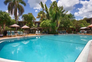 Best Western Naples Inn & Suites in Naples, Florida