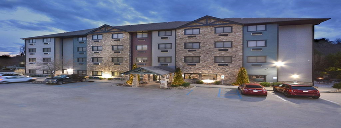 Brookstone Lodge near Biltmore Village, Ascend Hotel Collection in Asheville, North Carolina