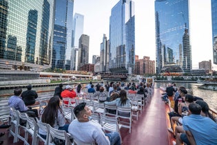 Architecture River Tour from Michigan Avenue in Chicago, Illinois