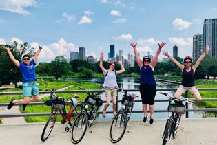 Chicago Neighborhood Bike Tour Along the Lakefront - Main Image