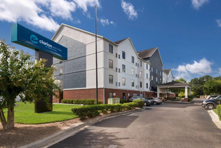 Clarion Pointe Charleston - West Ashley in Charleston, South Carolina