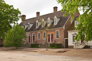 Colonial Houses, an official Colonial Williamsburg Hotel in Williamsburg, Virginia