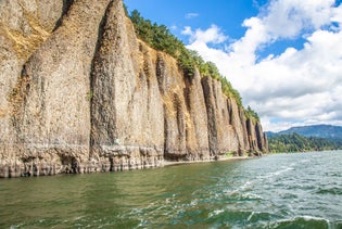 7 Wonders of the Gorge Jetboat Cruise in Portland, Oregon