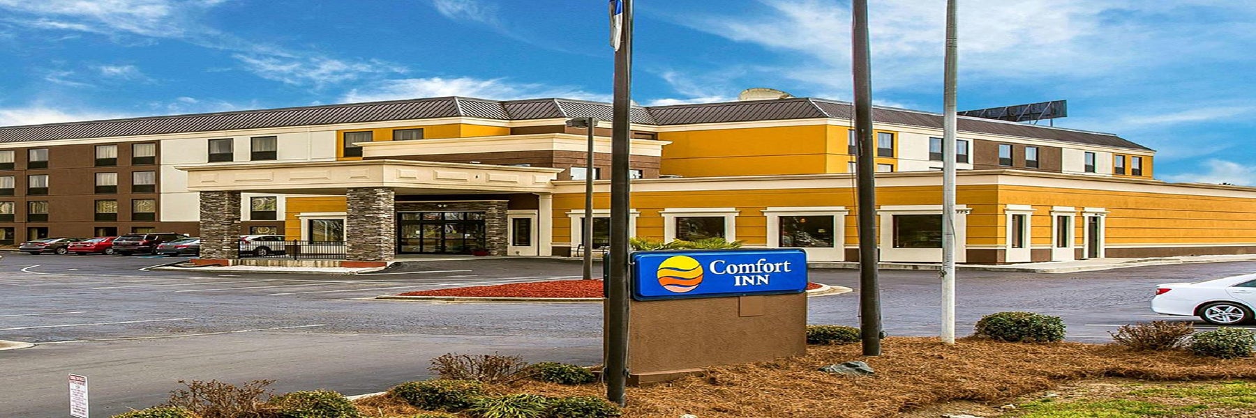 Comfort Inn Fort Mill Amusement Park at Carowinds Blvd in Fort Mill, South Carolina
