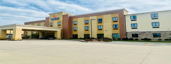 Comfort Inn & Suites Shawnee - Kansas City in Shawnee, Kansas