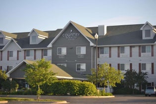 Country Inn & Suites by Radisson in Gurnee, Illinois