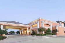 Days Inn by Wyndham Irving Grapevine DFW Airport North in Irving, Texas