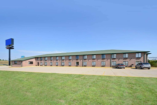 Days Inn by Wyndham Ozark Springfield in Ozark, Missouri