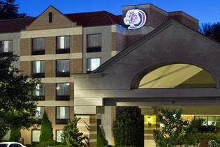 DoubleTree by Hilton Hotel Asheville - Biltmore in Asheville, North Carolina