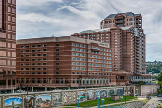 Embassy Suites by Hilton Cincinnati RiverCenter in Covington, Kentucky