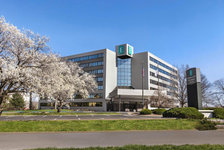 Embassy Suites by Hilton Kansas City Overland Park in Overland Park, Kansas