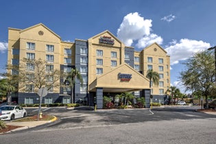 Fairfield Inn & Suites Orlando Near Universal Orlando Resort in Orlando, Florida