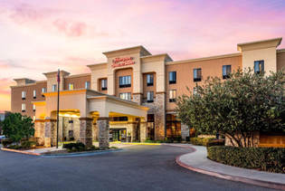 Hampton Inn & Suites Sacramento-Elk Grove Laguna I-5 in Elk Grove, California