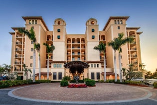 Holiday Inn Club Vacations Sunset Cove Resort in Marco Island, Florida