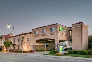 Holiday Inn Express & Suites Santa Clara in Santa Clara, California