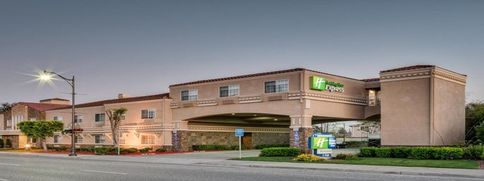 Holiday Inn Express Hotel & Suites Santa Clara in Santa Clara, California