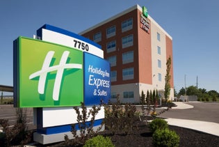 Holiday Inn Express & Suites Cincinnati North - Liberty Way in West Chester, Ohio