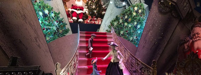 Holiday Lights & Movie Sites in New York, New York