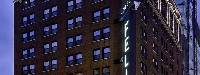 Hotel Felix in Chicago, Illinois