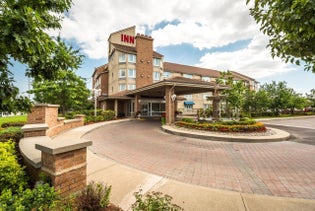 Monte Carlo Inn - Brampton Suites in Brampton, Ontario