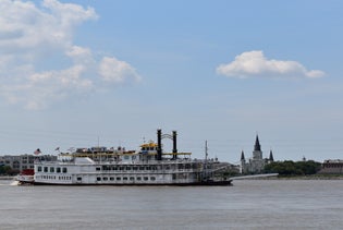 Paddlewheeler Creole Queen in New Orleans, Louisiana