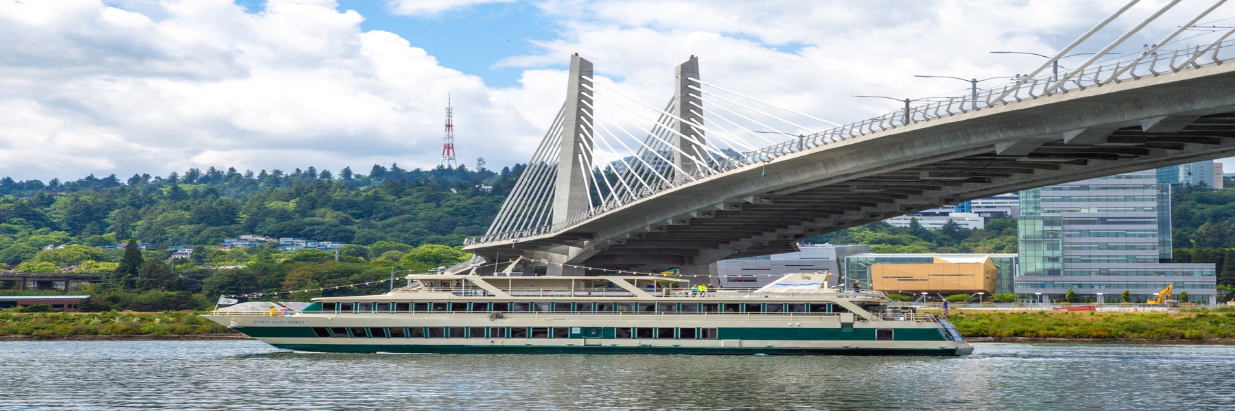 Lunch Cruise Through Downtown Portland in Portland, Oregon