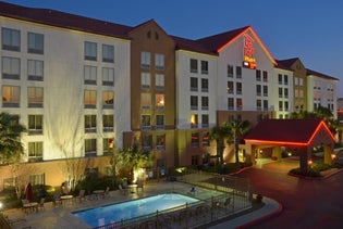 Red Roof Inn PLUS+ San Antonio Downtown - Riverwalk in San Antonio, Texas