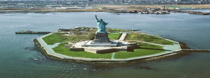 Statue of Liberty and Ellis Island Guided Tour in New York, New York
